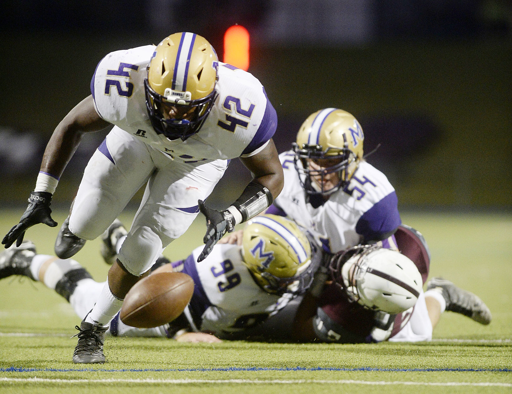 MHS REPORT: Bulldogs' defense beginning to settle in