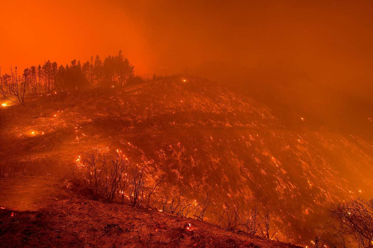 Loma Fire looks like volcano erupting above Santa Cruz Beach Boardwalk ...