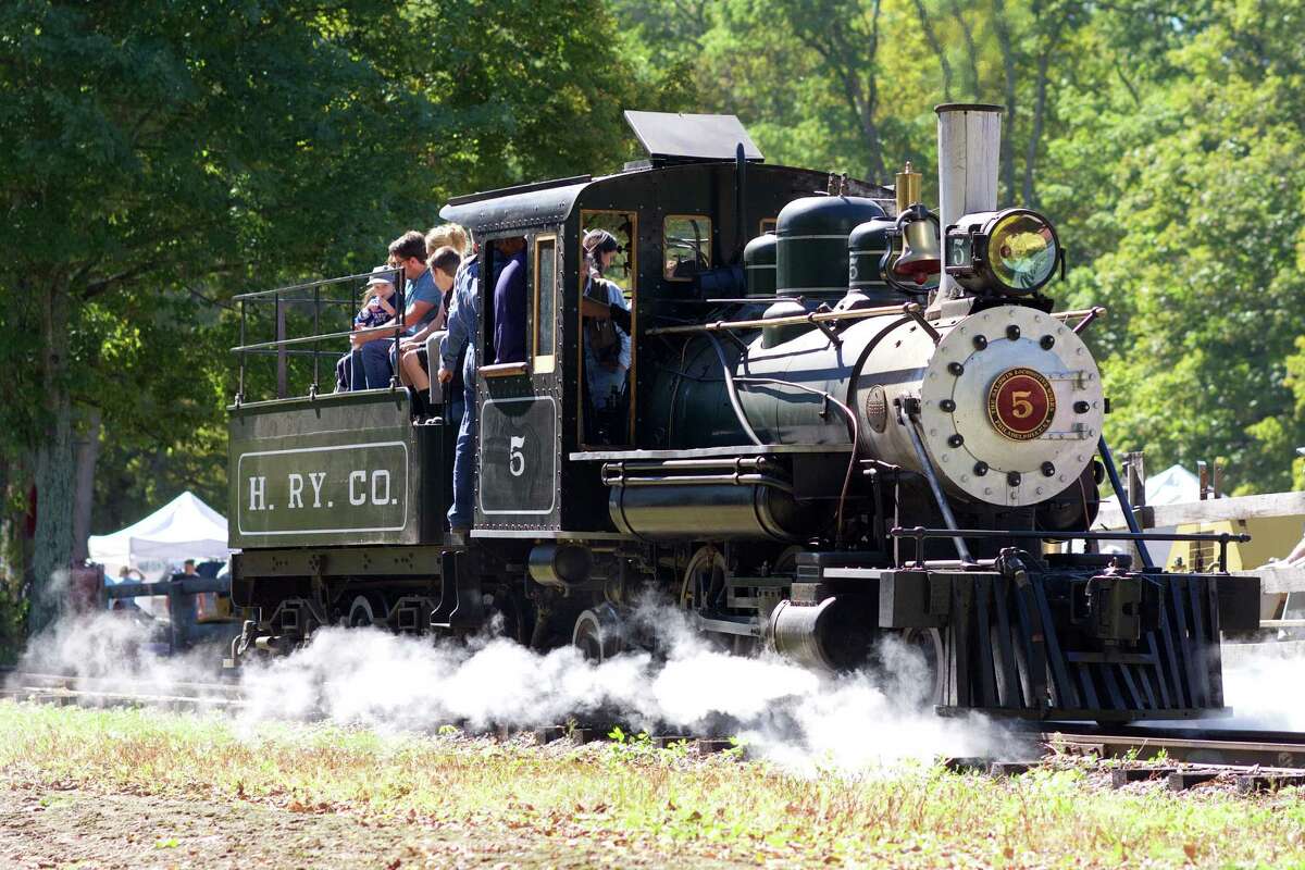 Photos from Antique Machinery Festival in Kent