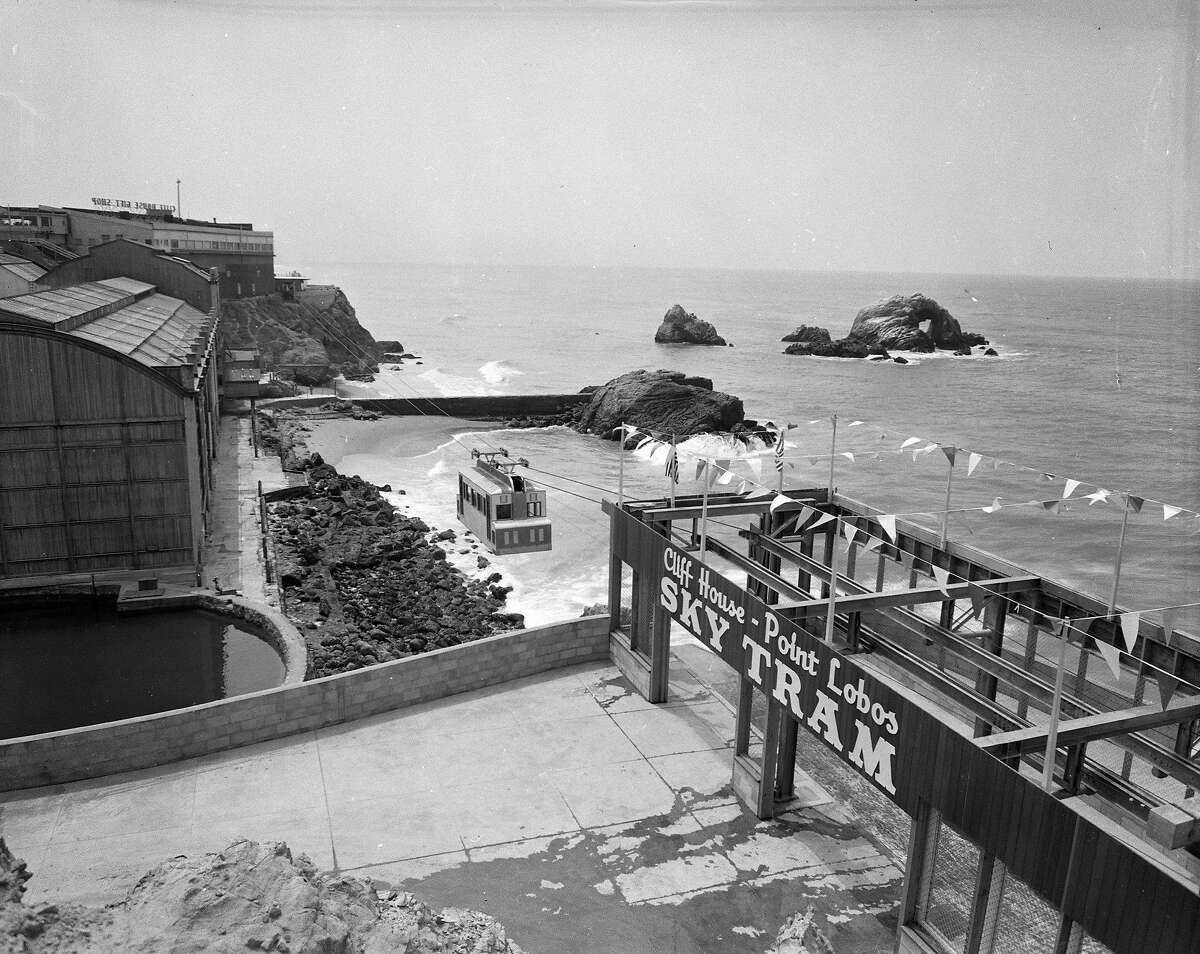 惠特尼兄弟空中缆车的开放，天空电车从悬崖屋经过Sutro浴场到Lobos点，即将于1955年5月2日完工