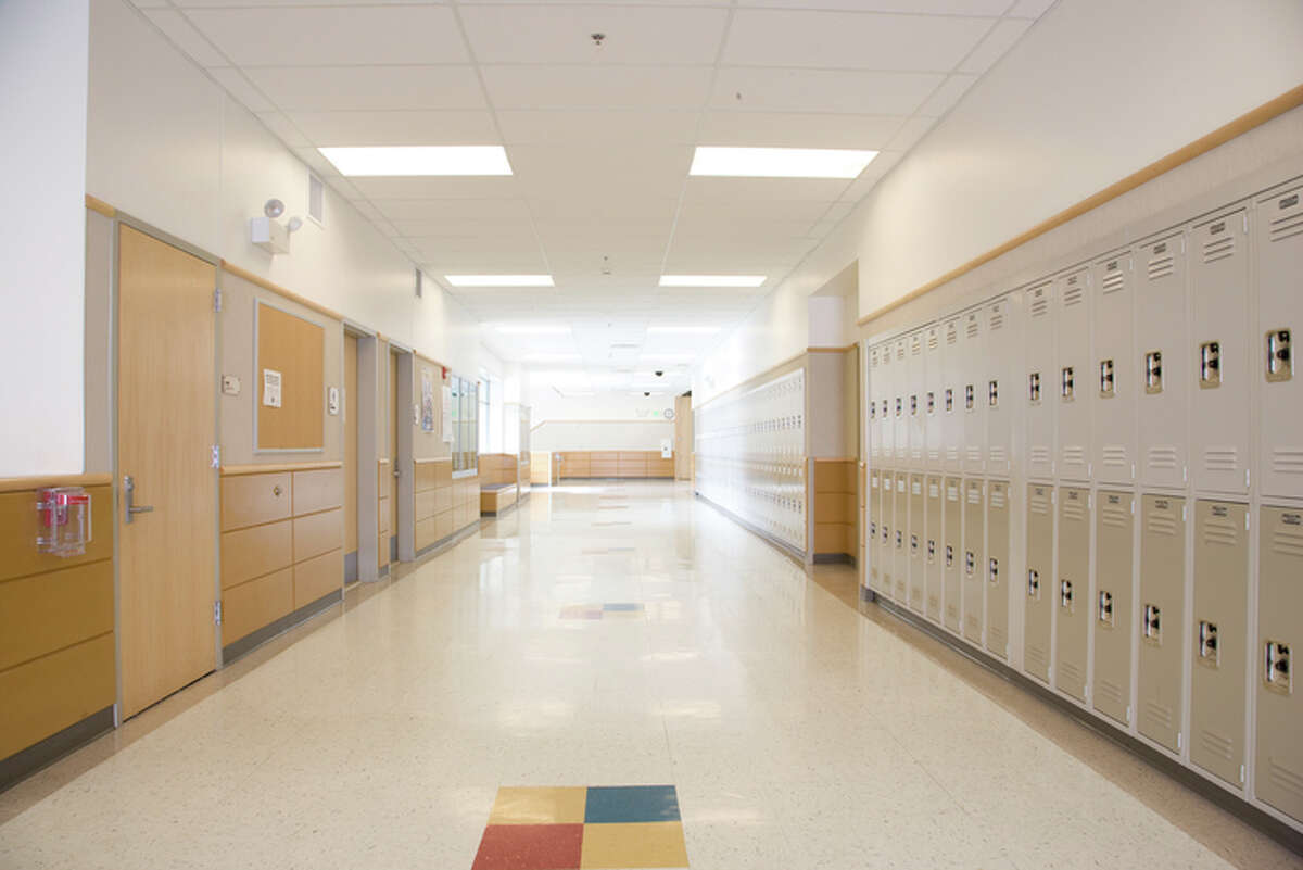 The differences between Texas' richest and poorest schools