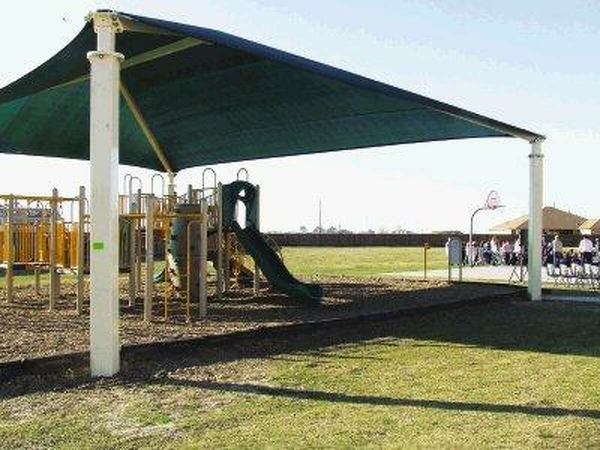 Elementary school gets new sun shade