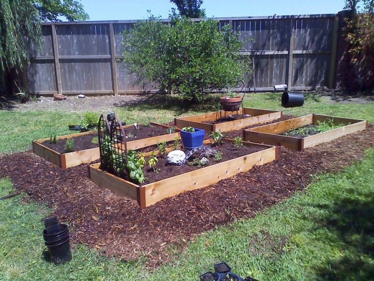 Building a raised garden bed doesn’t have to be difficult Houston
