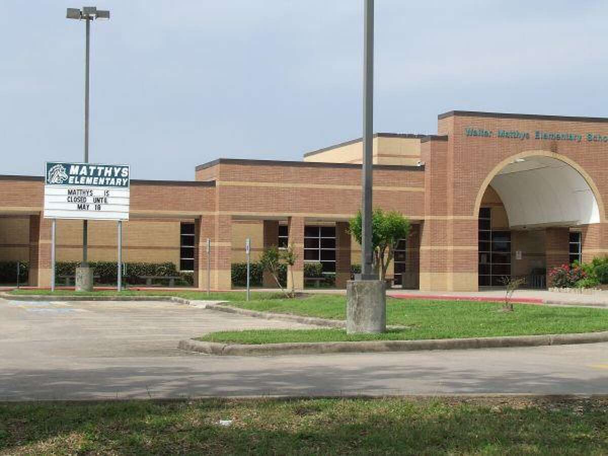 Pasadena school closed