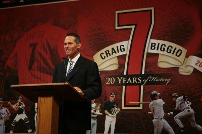 Why Craig Biggio's retired number has a sun