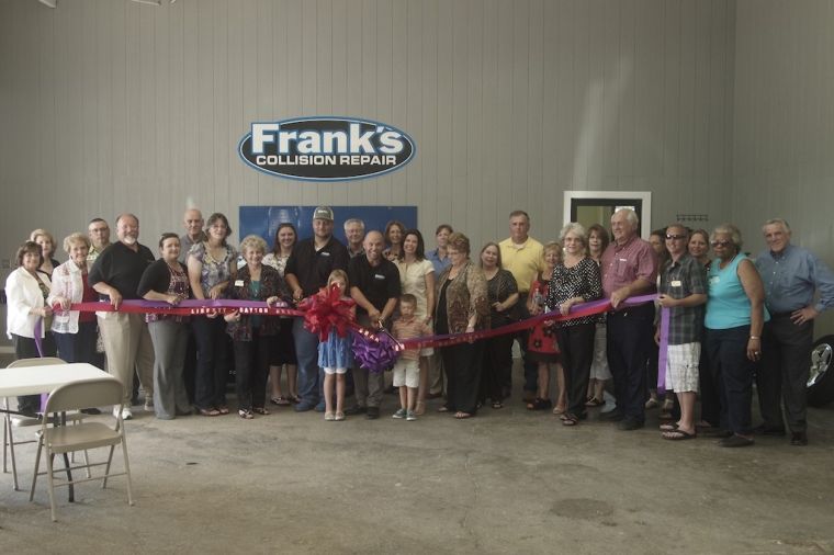 Frank’s Collision Repair hosts ribbon cutting