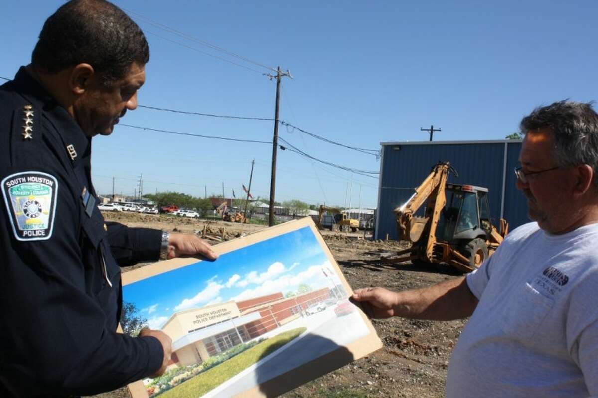 New construction on South Houston police station begins