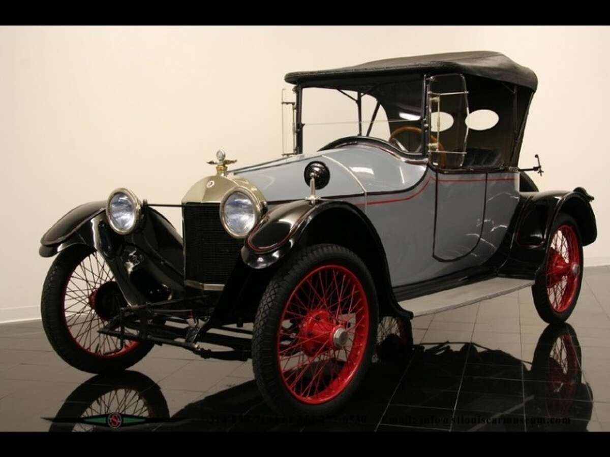 Friendswood And Pearland Antique Cars Among World Class Collection
