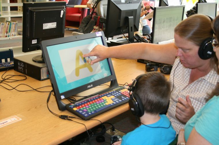 RB Tullis gets new computer in time for summer reading program