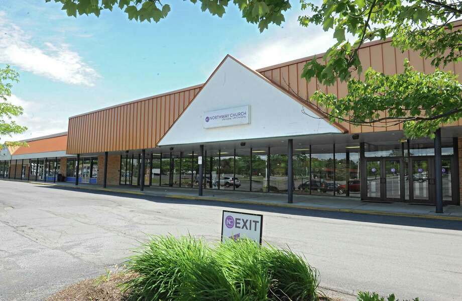 Clifton Park residents oppose expanded Northway Church near Northway