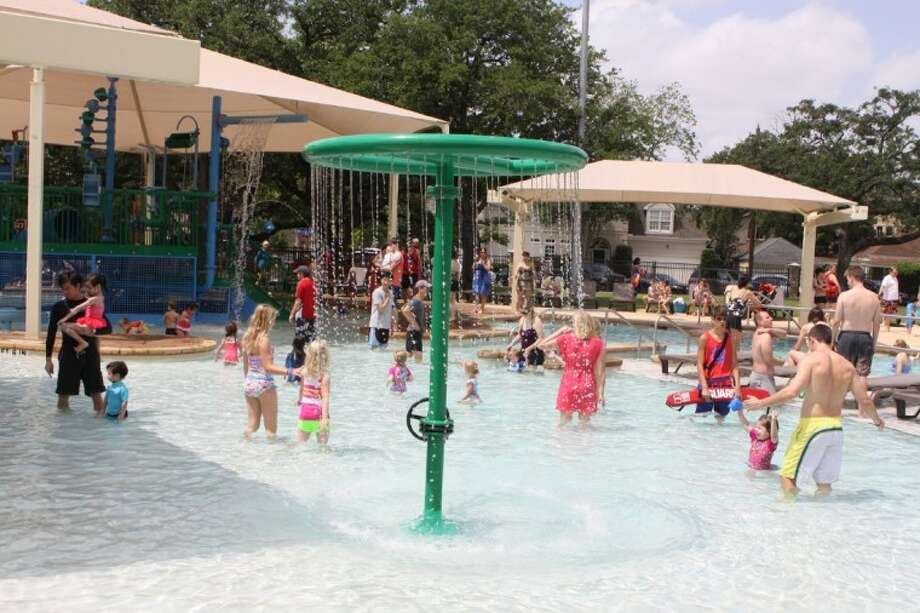 colonial park pool