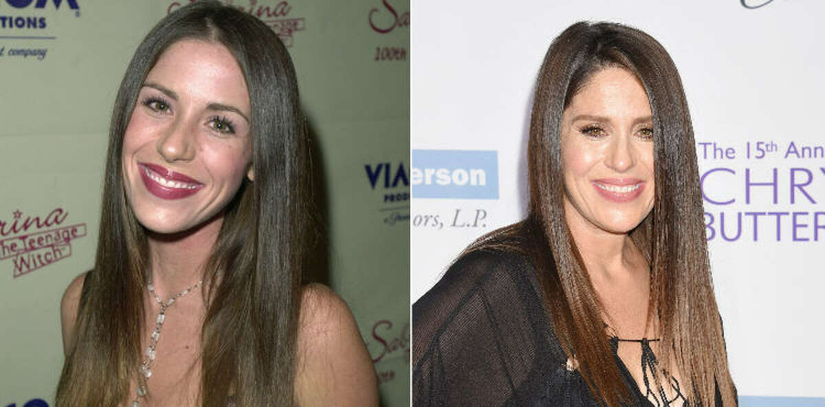 Photos show what the 'Sabrina the Teenage Witch' cast looks like 20