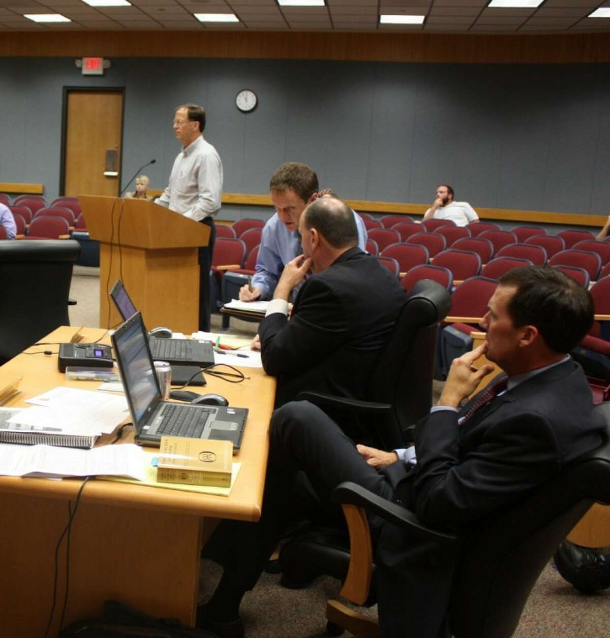 Pearland Parkway/HEB debate Every picture tells a story