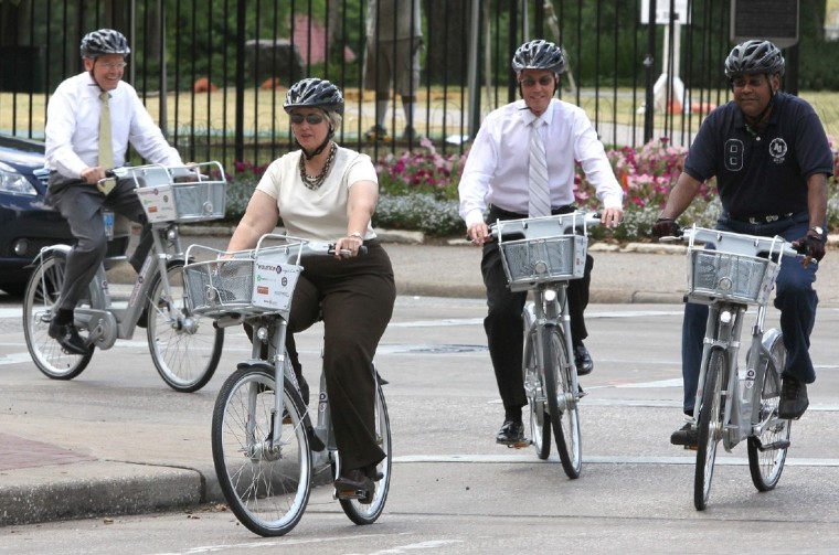 Pedal Power: Houston Launches Downtown Public Bike Share Program ...