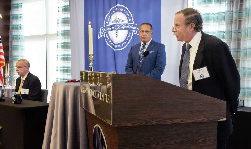 Albany Med Prize winners feted for findings related to Alzheimer's, cancer