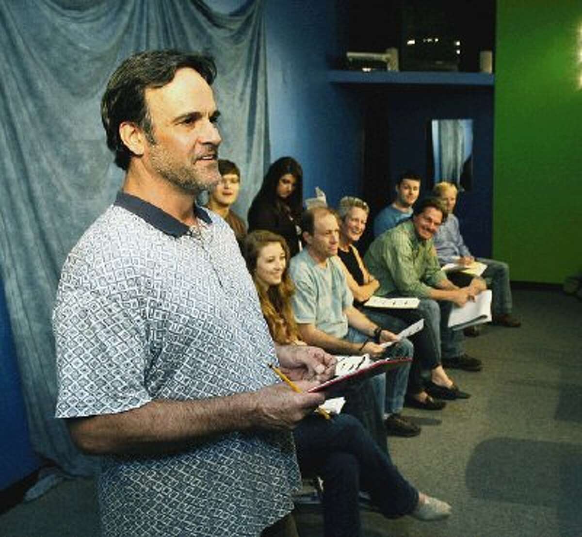 Veteran Hollywood actor Deke Anderson offers weekly acting classes in Houston and The Woodlands to aspiring actors and those seeking to improve their communication skills.