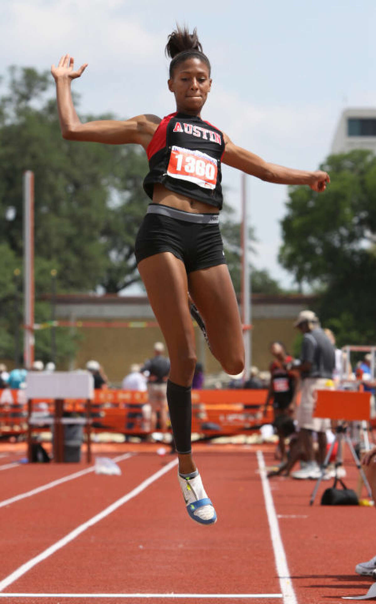 wayne track and field invitational clipart