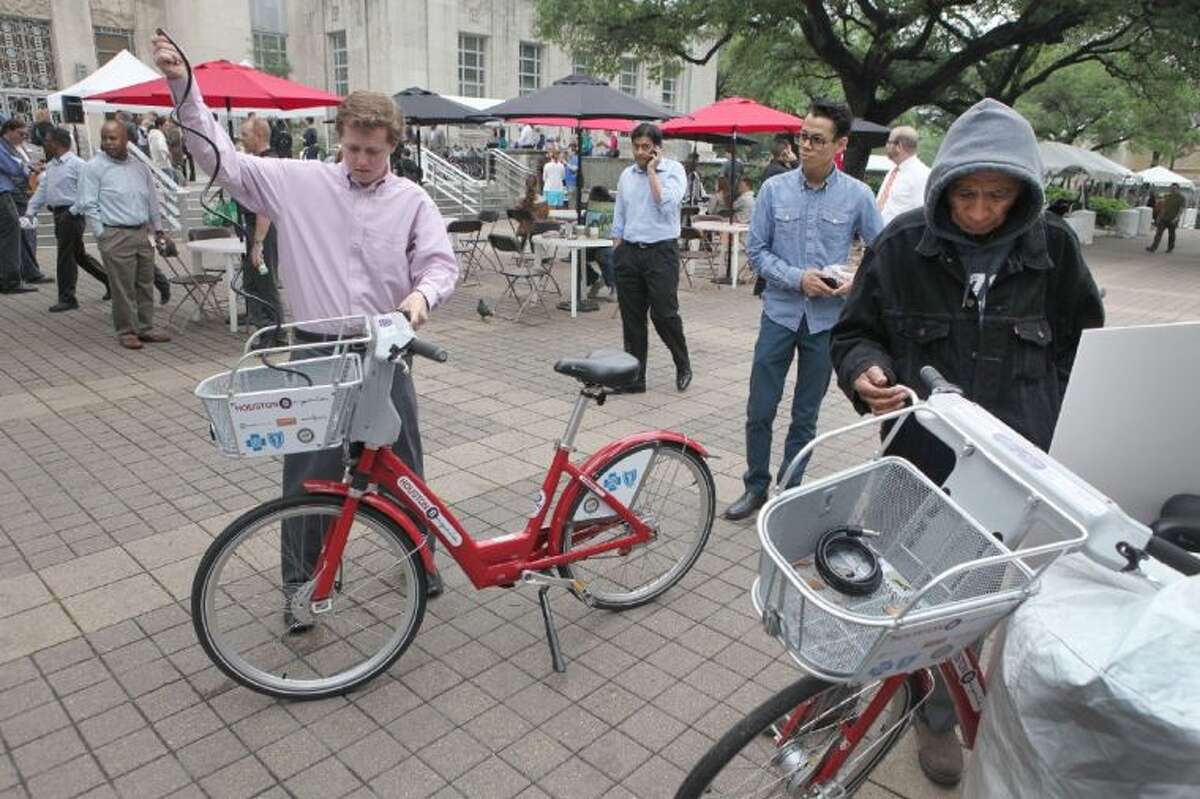 Houston bike SHARE program expands fleet to include 21