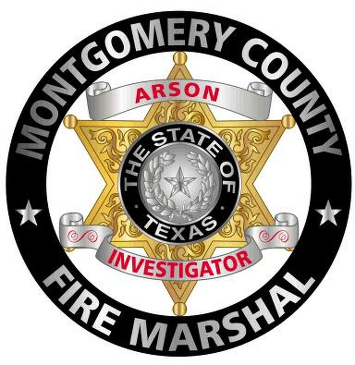 Lightning strike sparks apartment fire in Spring