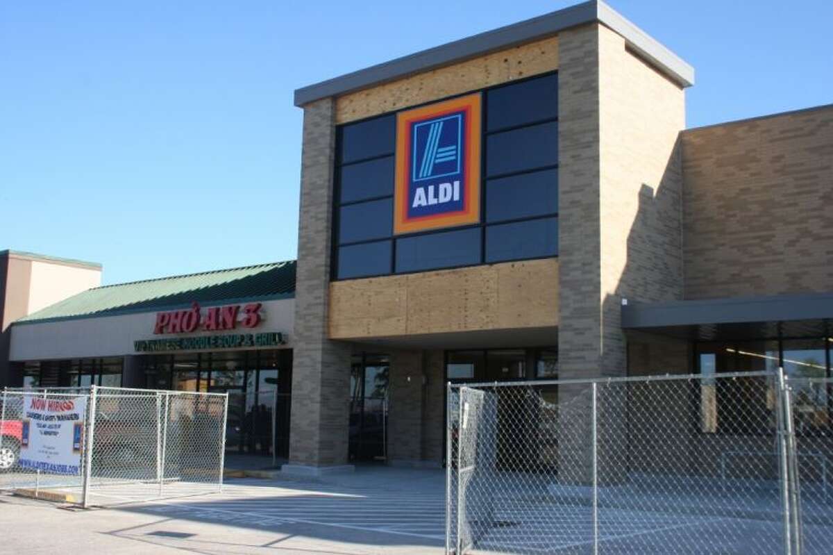 Aldi grocery store set to open April 11