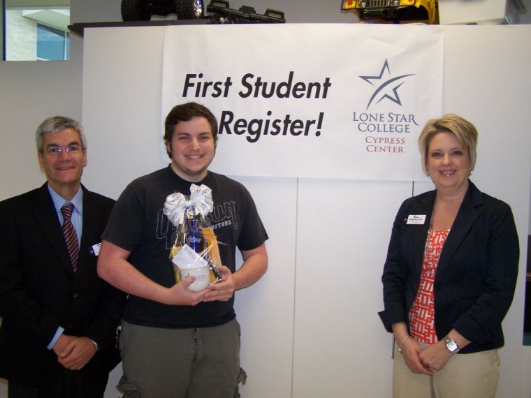 First Lone Star CollegeCypress Center student registers