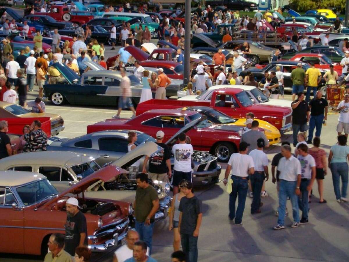 Niftee 50ees Car Show to feature the classics at Tomball Night