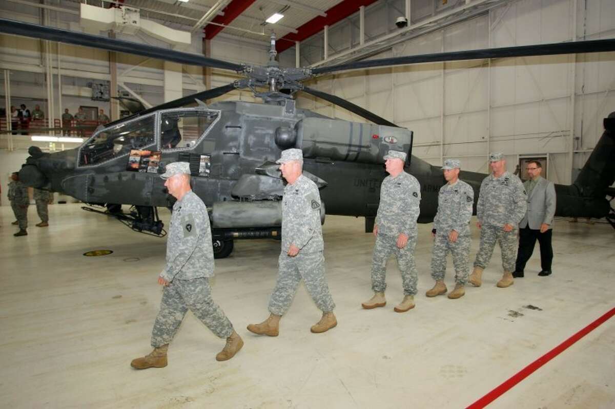 Texas Army National Guard retires last AH-64A Apache