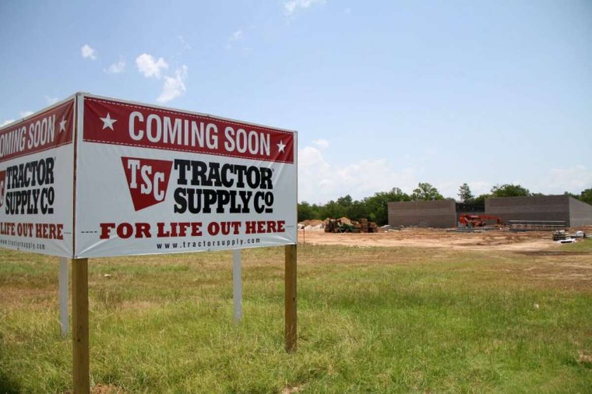 Construction under way on new Tractor Supply in Magnolia