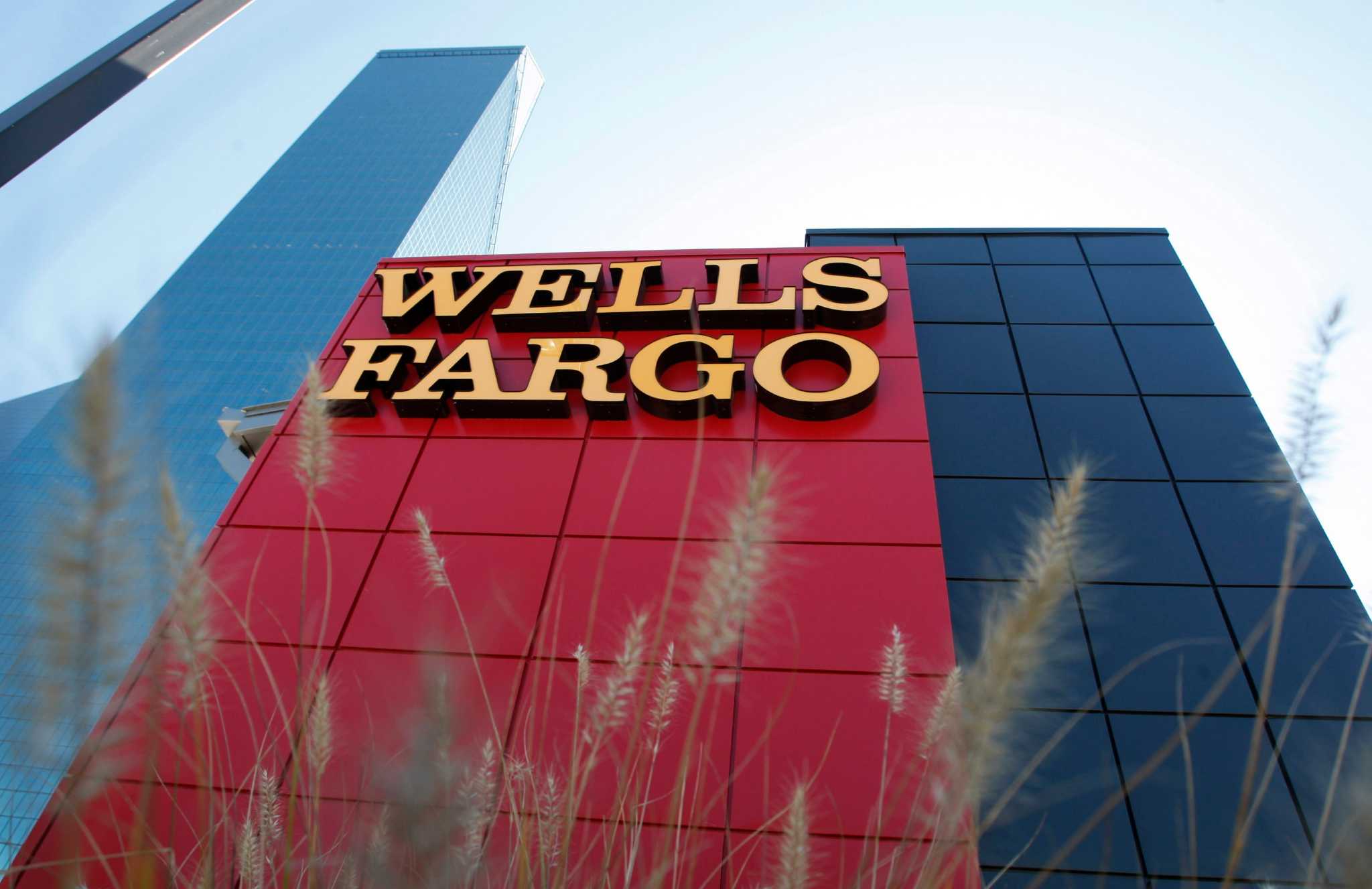 Wells Fargo Nederland Tx