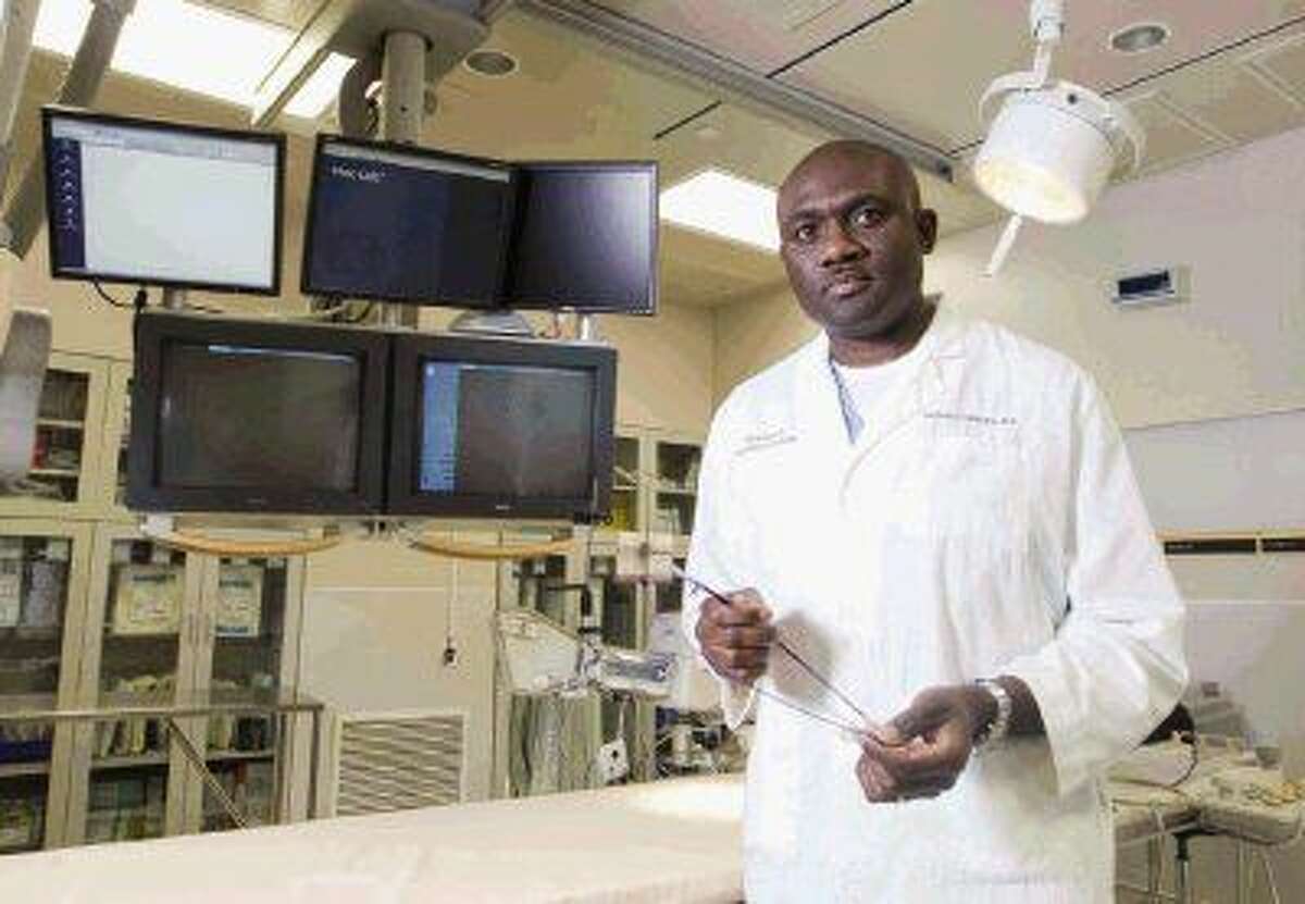 With the help of a drug-coated balloon, Dr. Mobolaji Odelowo has forwarded a new procedure for patients with peripheral arterial disease.