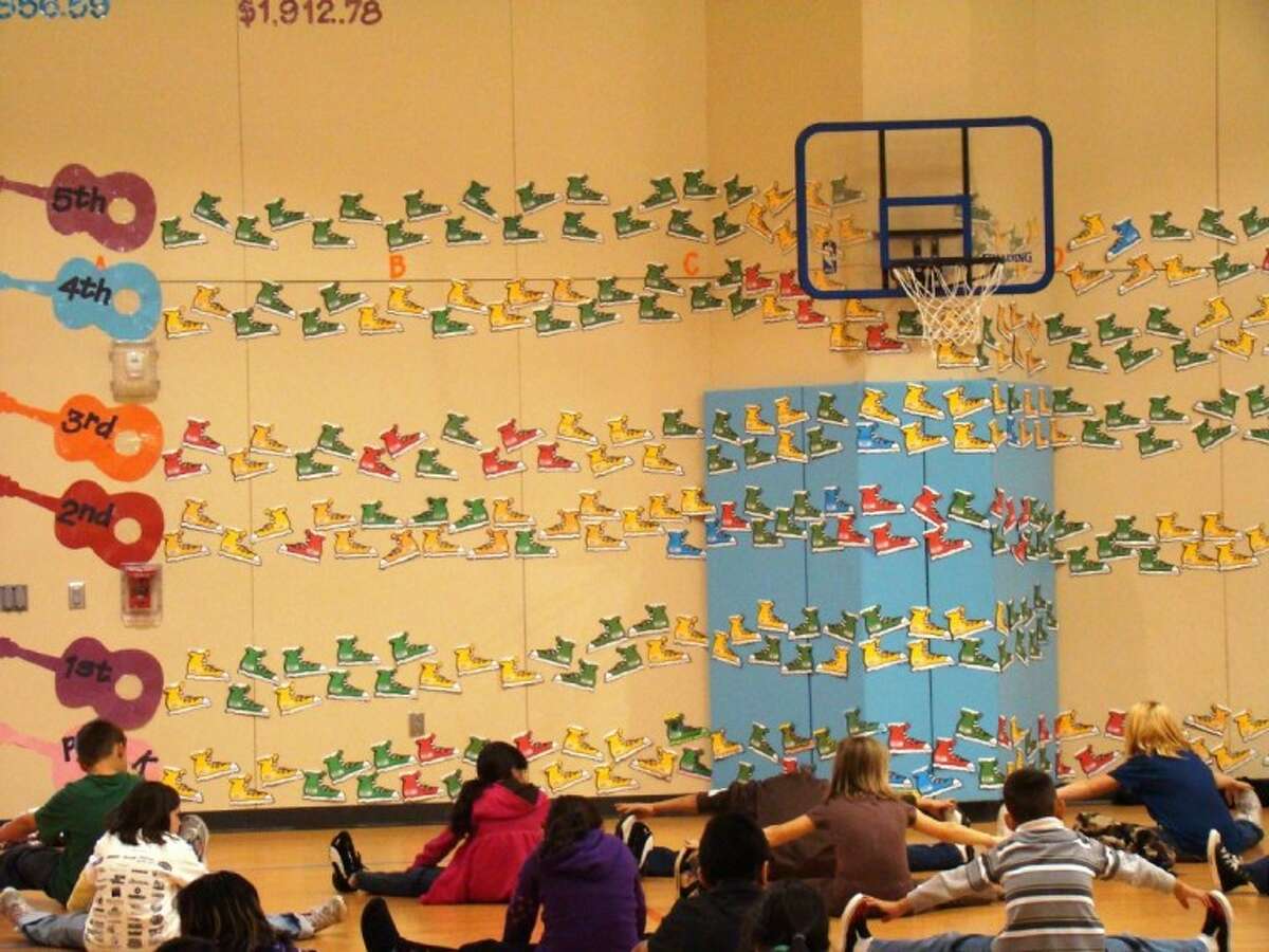 Sorters Mill students assist thirdgrader with Type 1 diabetes