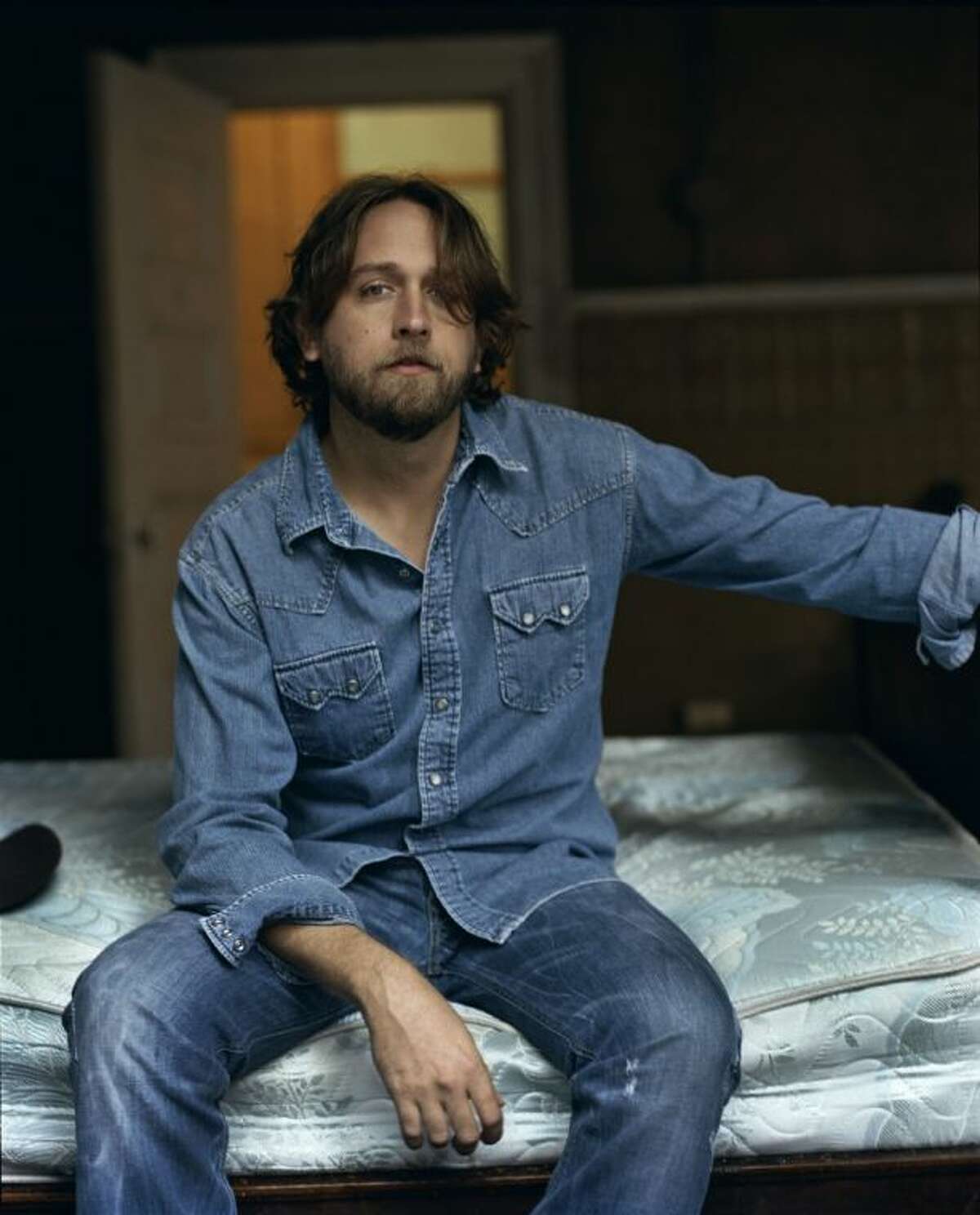 The Woodlands native Hayes Carll returns to the area for a Feb. 26 show at Dosey Doe Big Barn.
