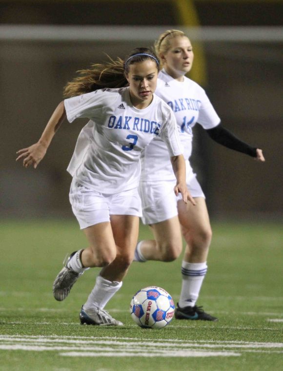 Jessica Riesz Oak Ridges Oak Ridge, The Woodlands girls play for 14-5A lead