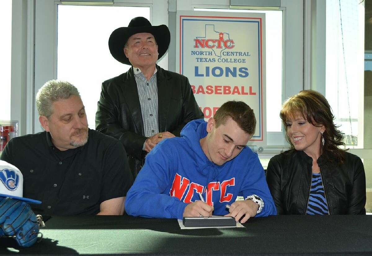 New Caney’s Jordan Crackel signed to play baseball at North Central Texas College.