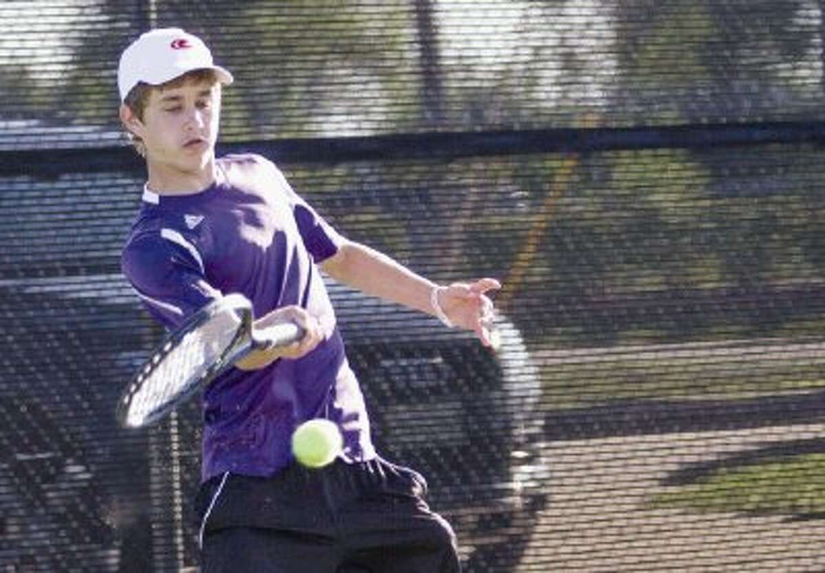 Tennis: Montgomery sends three doubles teams to regional semifinals