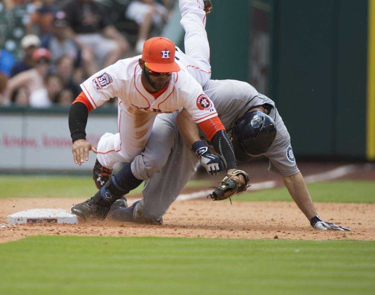 News Photo : Evan Gattis of the Houston Astros celebrates