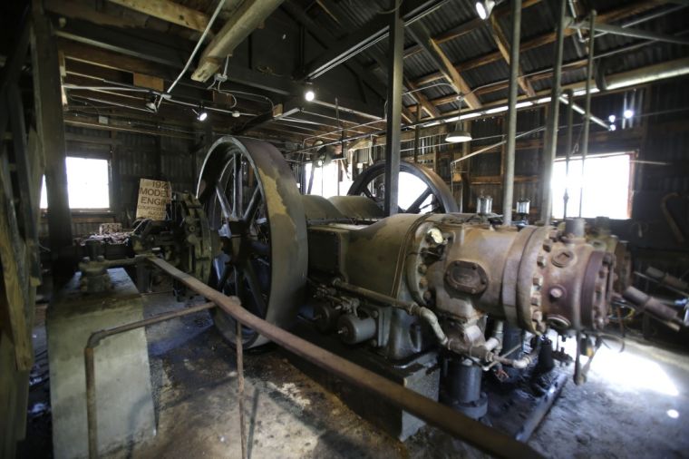 Texas cotton gin still working after 100 years