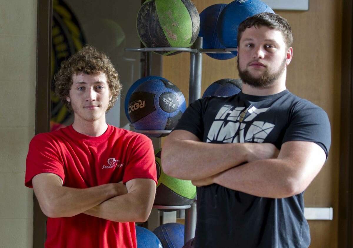 POWERLIFTING Caney Creek duo ready to compete at state meet