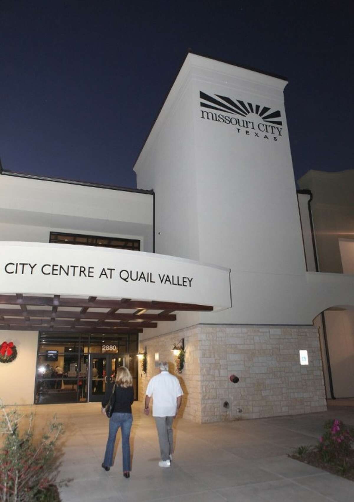 Missouri City new City Centre at Quail Valley with ribbon cutting