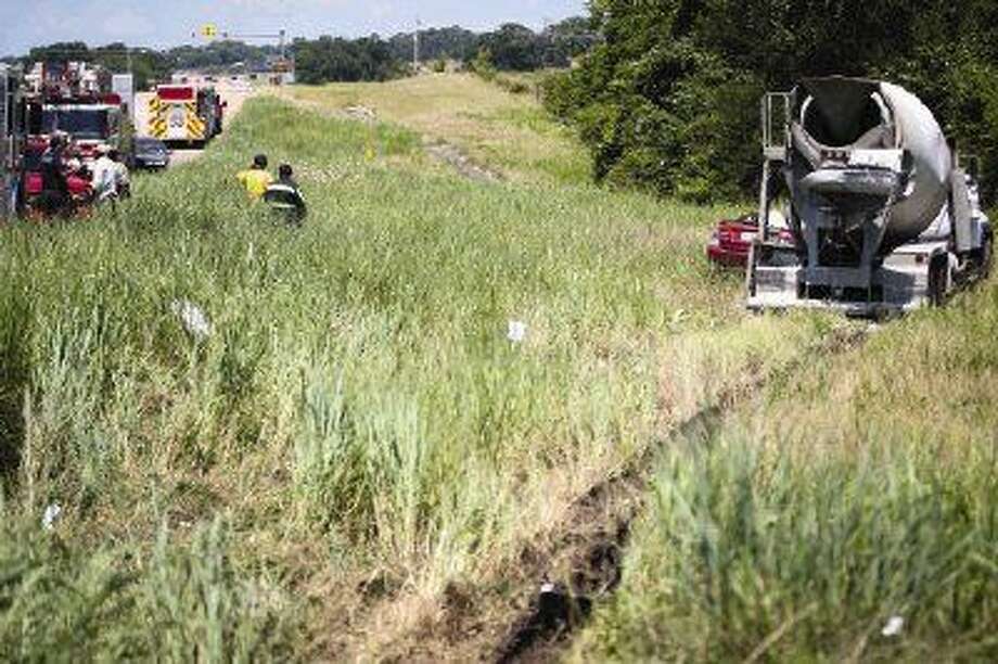 Cement Truck Crash Shuts Down Texas 105 Near Montgomery - The Courier