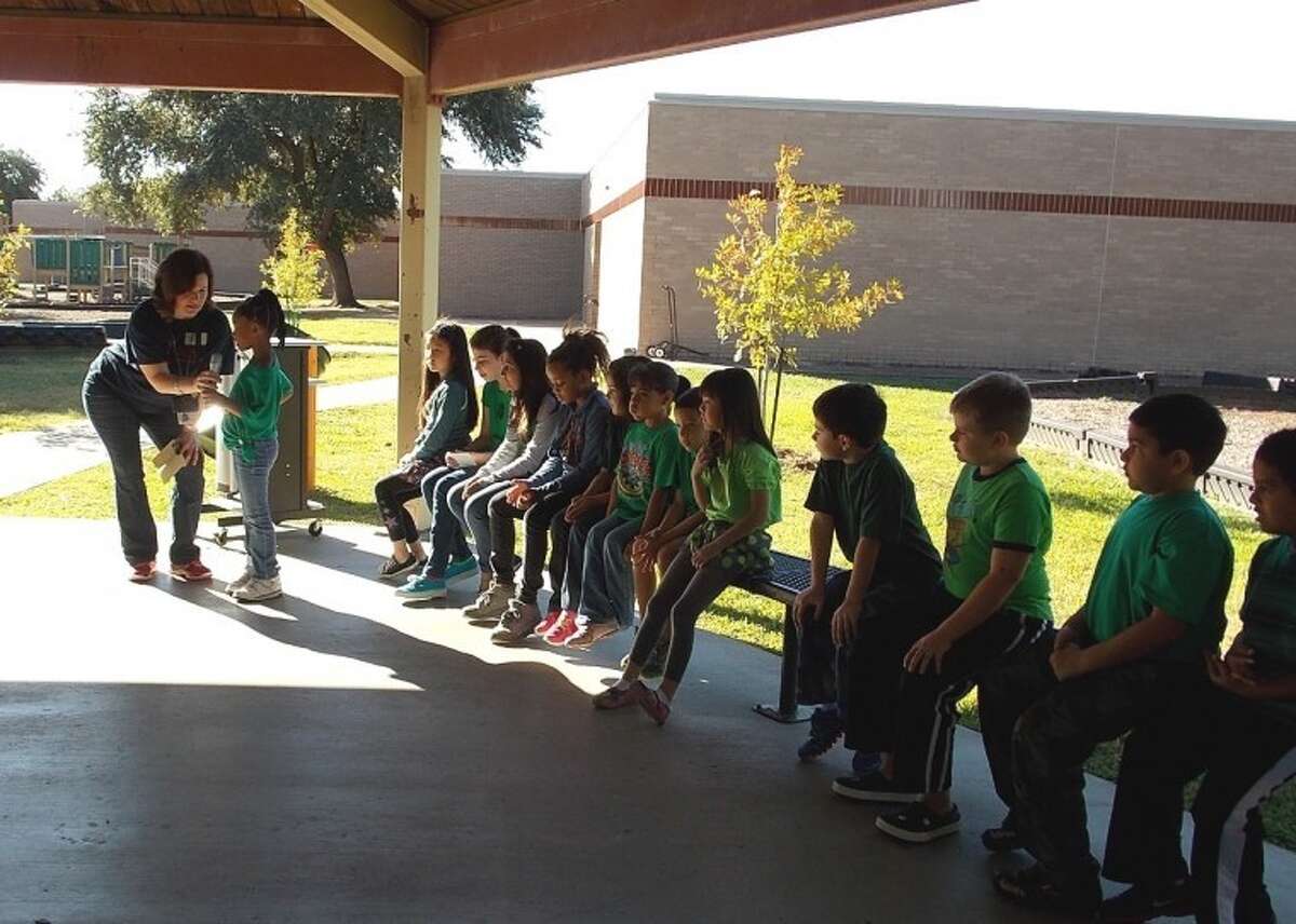 Palmer Elementary School celebrated Green Day with RibbonCutting Ceremony