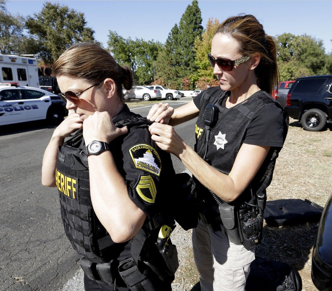 Suspect arrested in death of 2 deputies