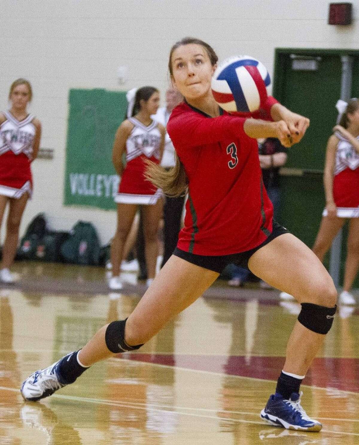 VOLLEYBALL The Woodlands takes down first place Summer Creek