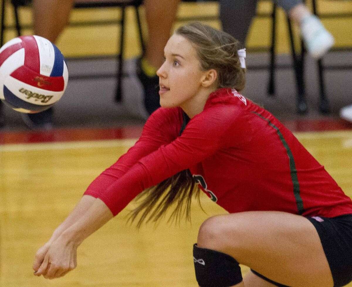 VOLLEYBALL The Woodlands takes down first place Summer Creek