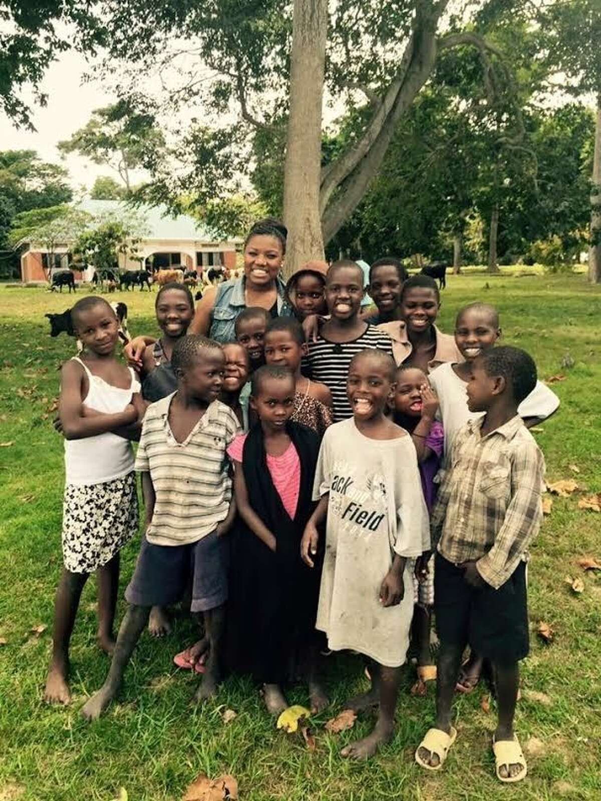 Local Missionary Raising Bucks 4 Bussi