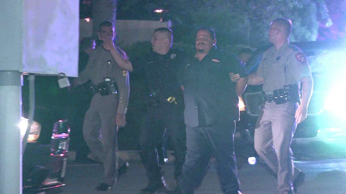 Man leads police on highspeed chase from New Braunfels to San Antonio