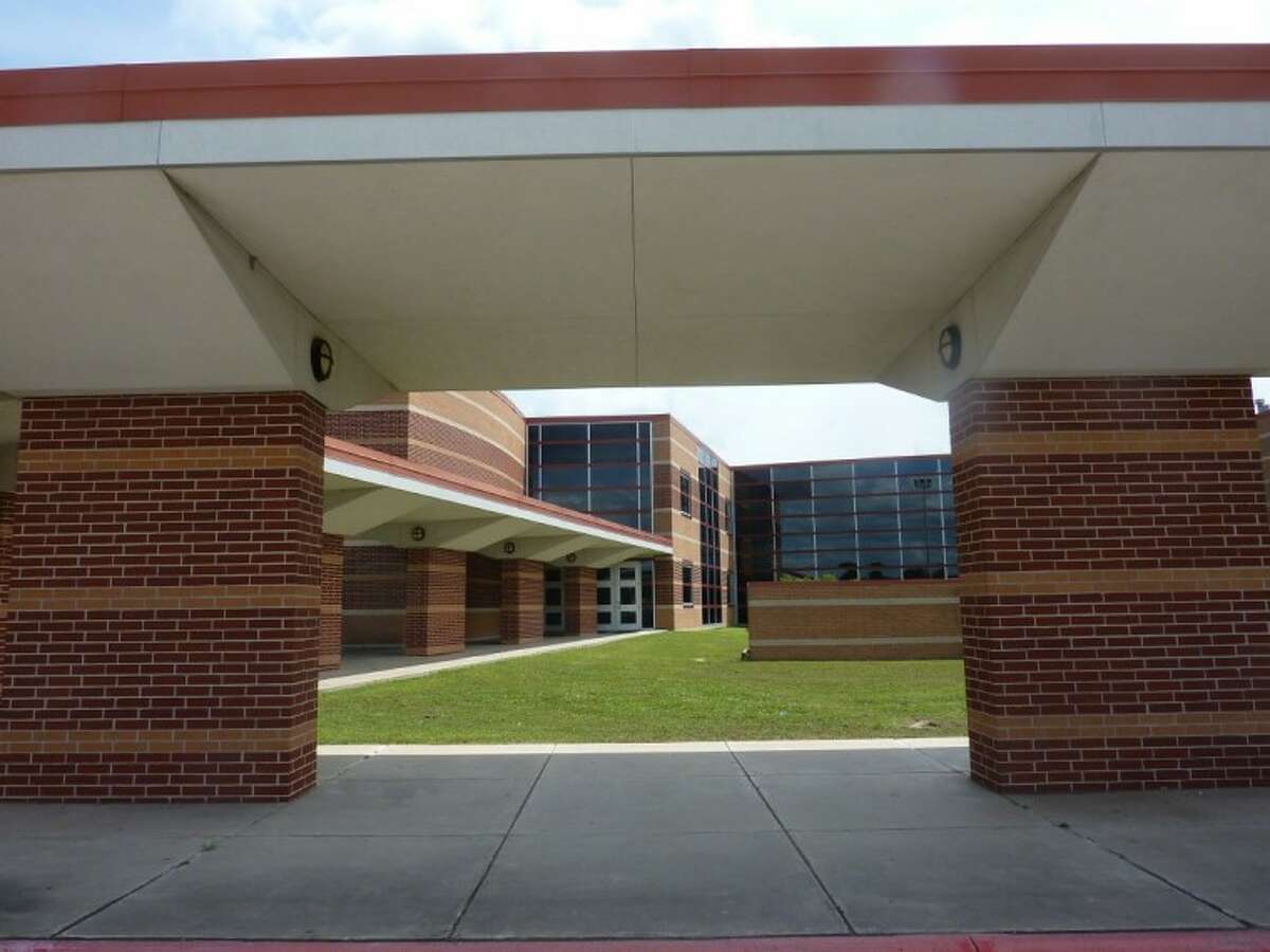 Pearland ISD: Third High School Will Ease Overcrowding