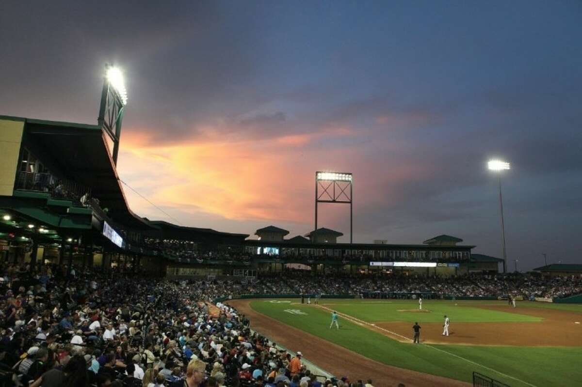 The Sugar Land Skeeters led the Atlantic League in attendence during their first season in existence, drawing more than 465,000 fans.