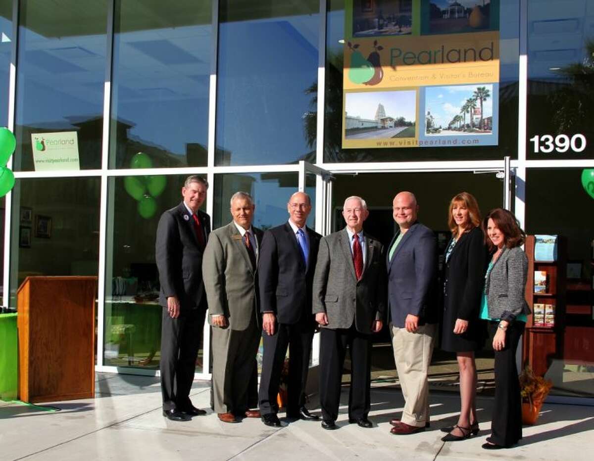 Pearland Convention And Visitor Bureau Holds Grand Opening