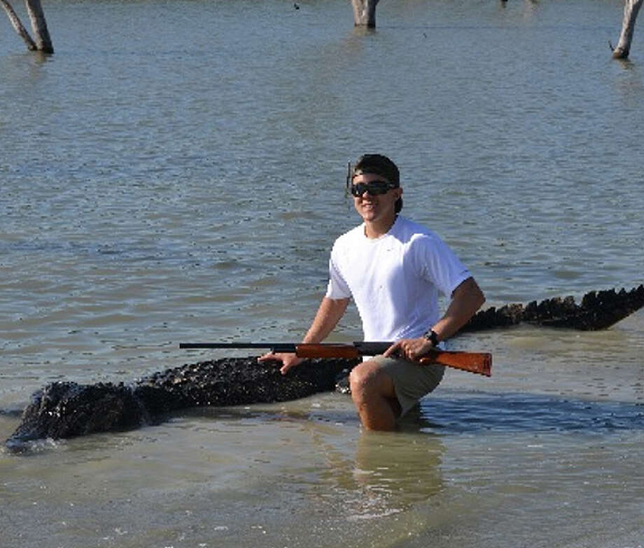 Public hunter bags new Texas state record alligator Houston Chronicle